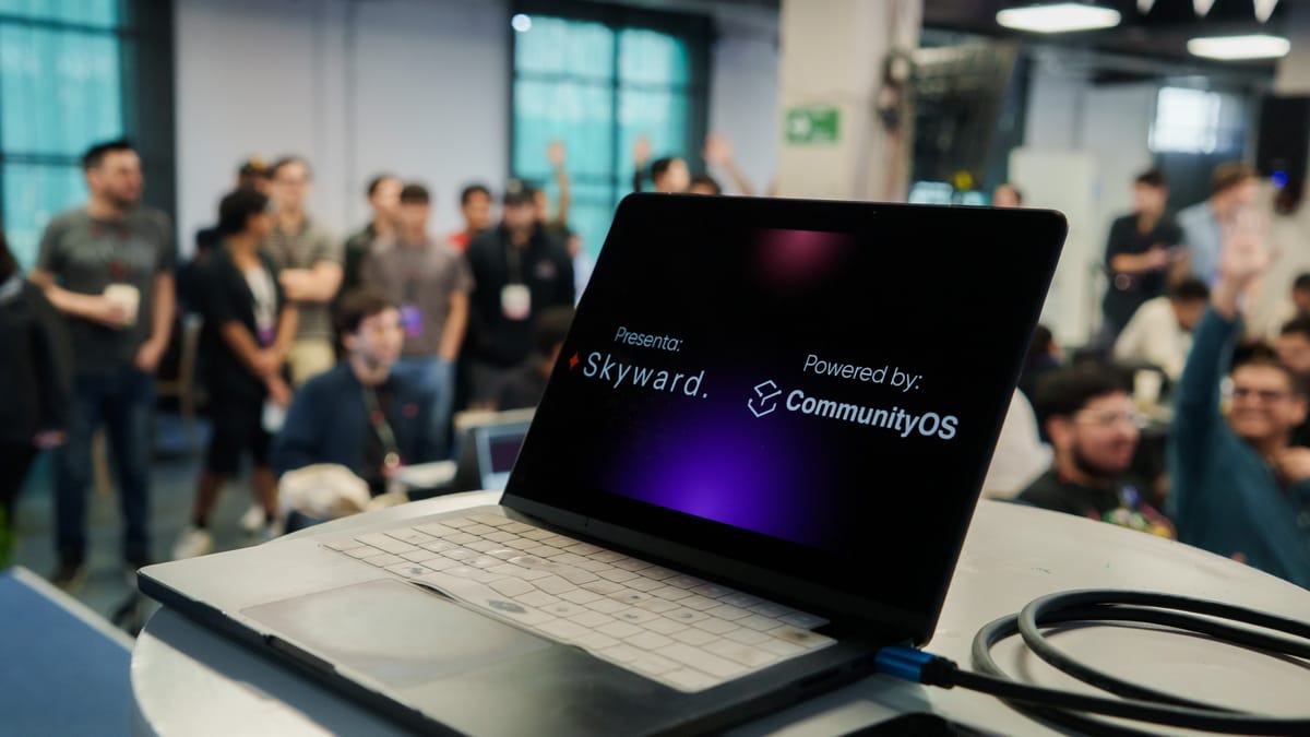 ¿Cómo organizamos una hackathon en 35 días?